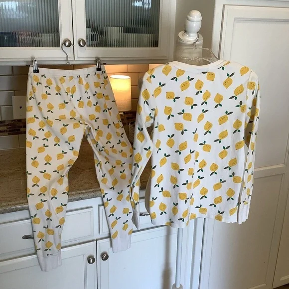 Hanna Andersson Lemon Women’s Pajamas Size Small - Picture 3 of 5
